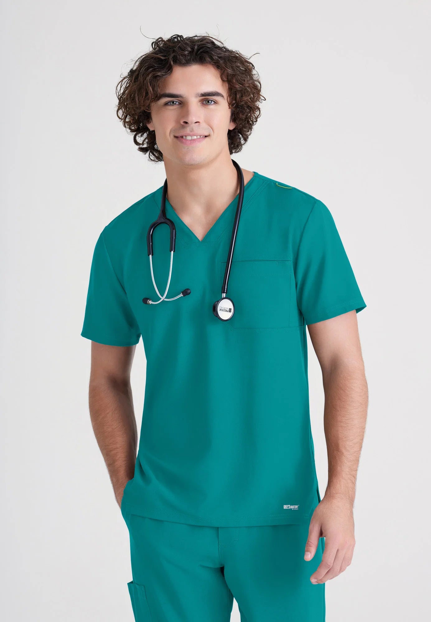Grey's Anatomy Evolve Journey Men's V-Neck 1-Pocket Solid Scrub Top (CCHN) | GSST179