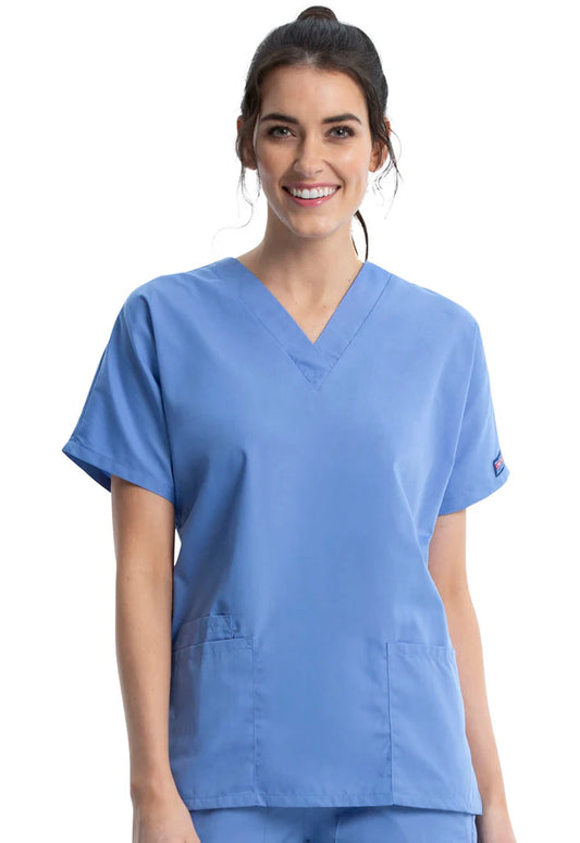 Cherokee Workwear Originals Women's V-Neck 2 Pocket Solid Scrub Top (CCHN) | 4700