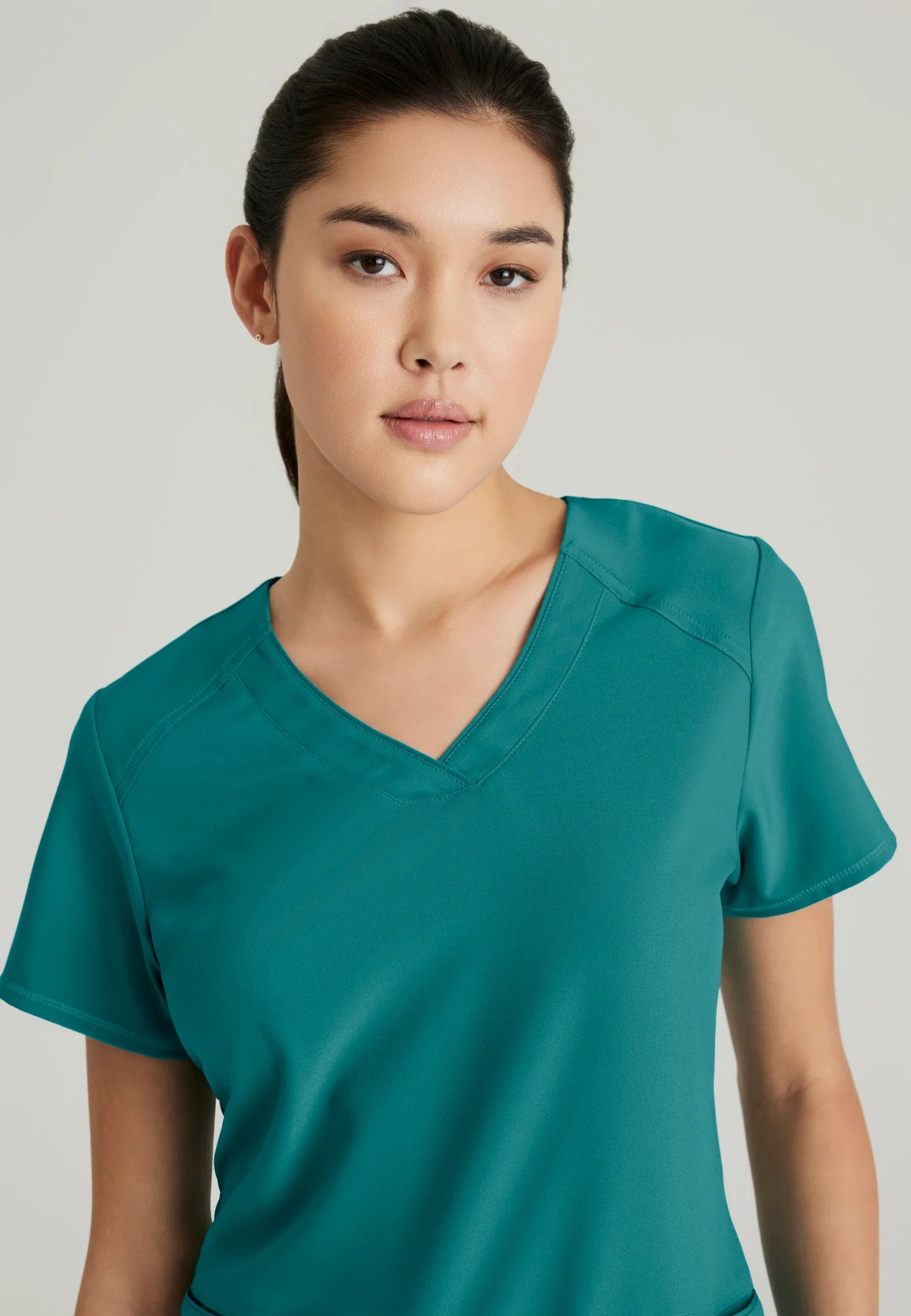 Grey's Anatomy Evolve Rhythm Women's V-Neck 2-Pocket Solid Scrub Top (CCHN) | GSST180