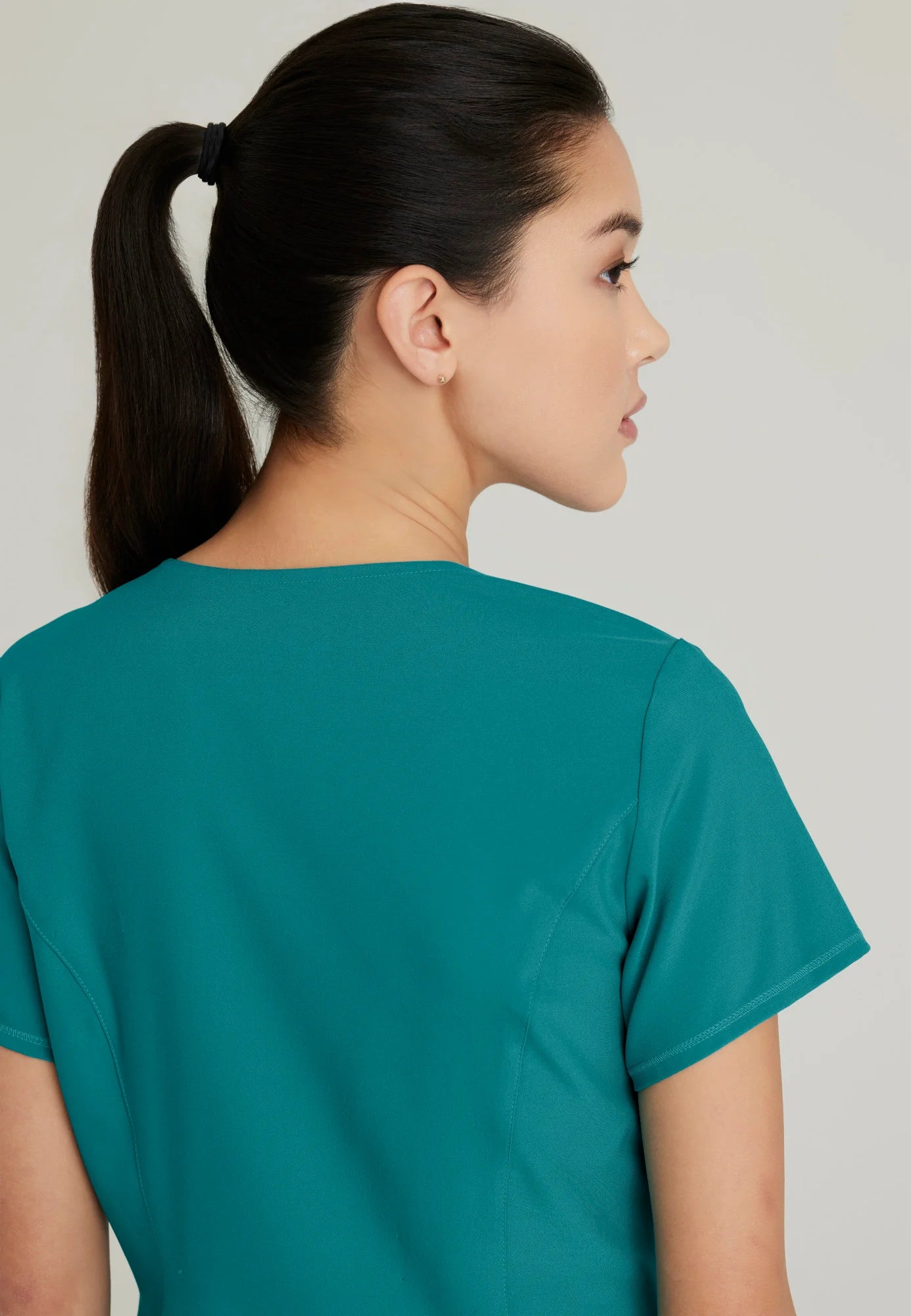 Grey's Anatomy Evolve Rhythm Women's V-Neck 2-Pocket Solid Scrub Top (CCHN) | GSST180
