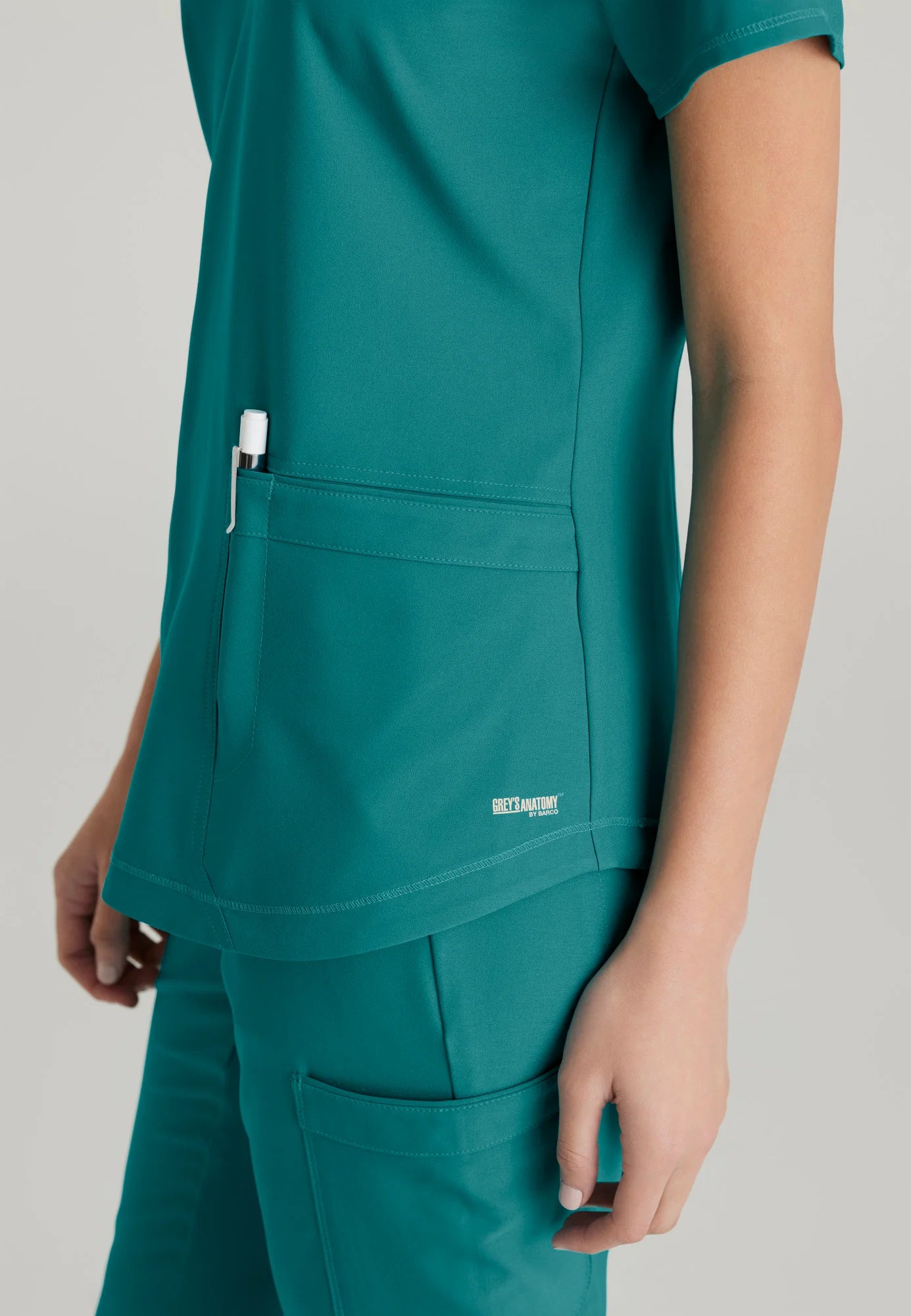 Grey's Anatomy Evolve Rhythm Women's V-Neck 2-Pocket Solid Scrub Top (CCHN) | GSST180
